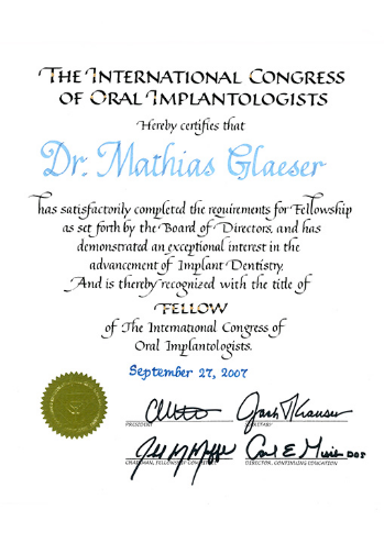 Zertifikat für Dr. Mathias Gläser des International Congress of Oral Implantologists