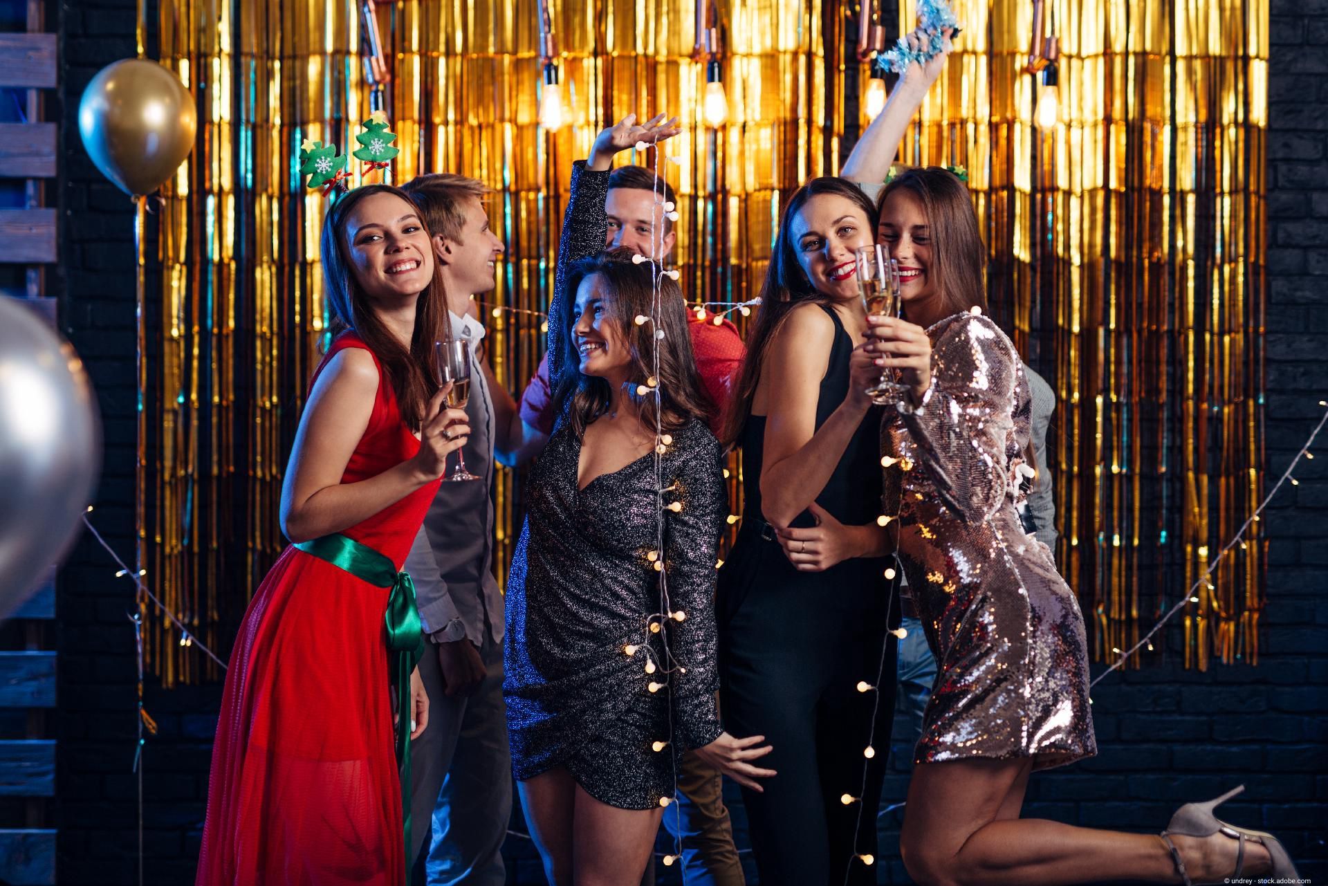 Partyfoto einer Freundesgruppe