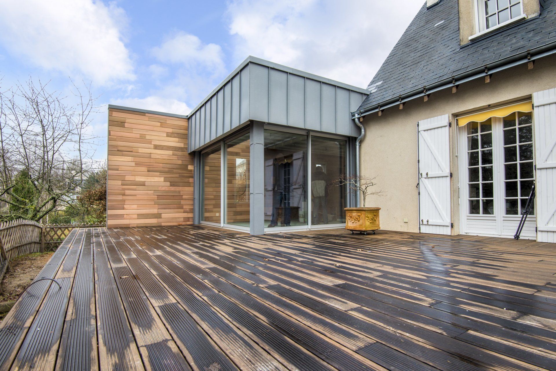 Bardage en bois et terrasse en bois