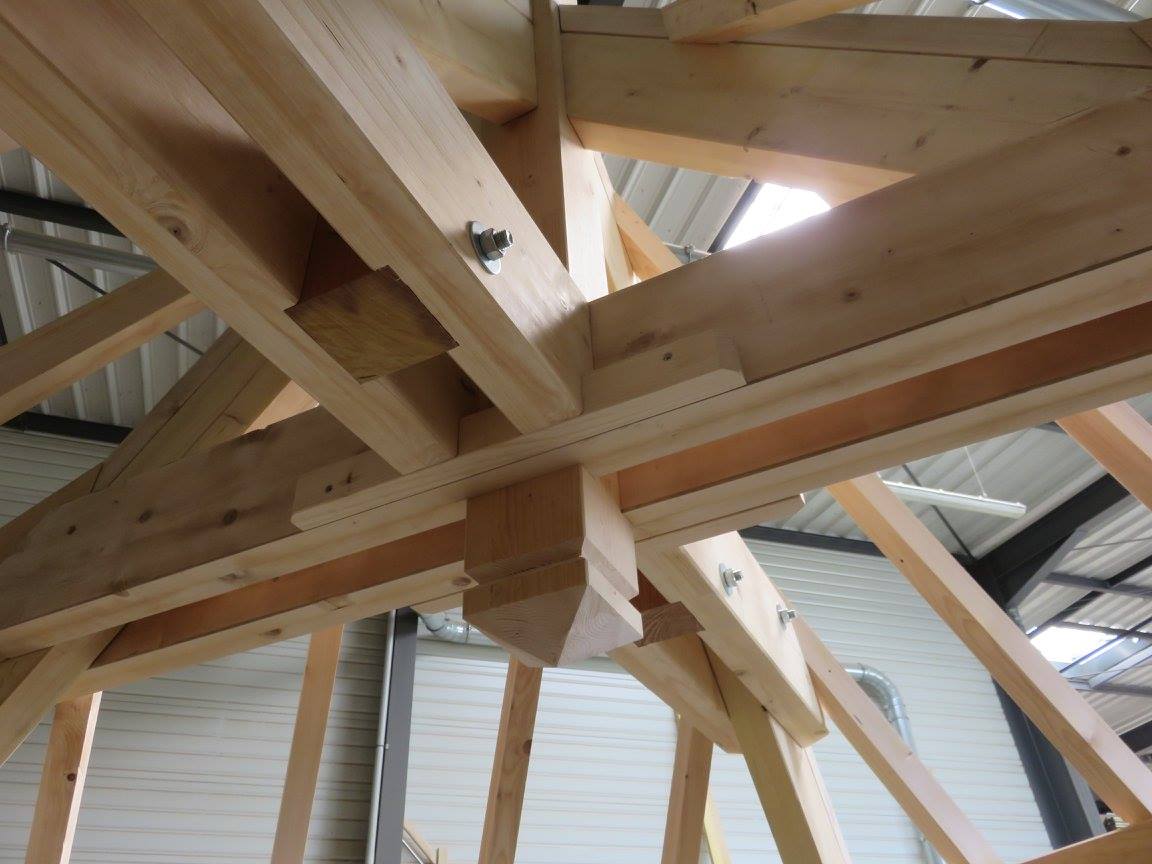 Charpente en bois massif