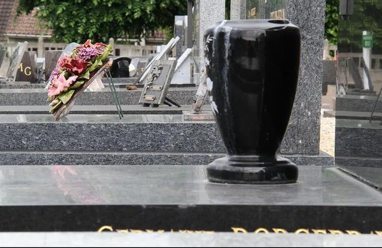 Monuments funéraires