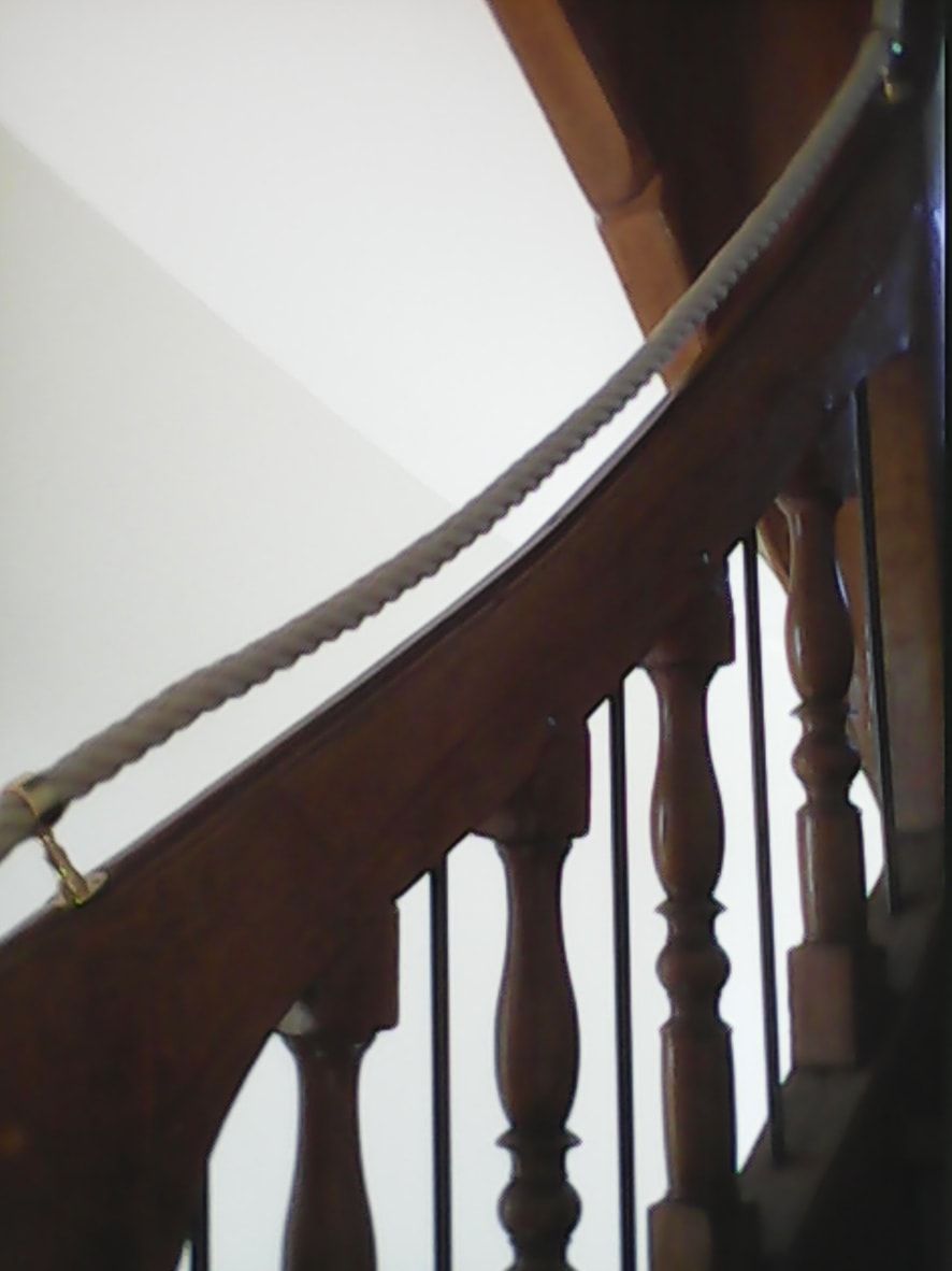rampe d'escalier avec corde 