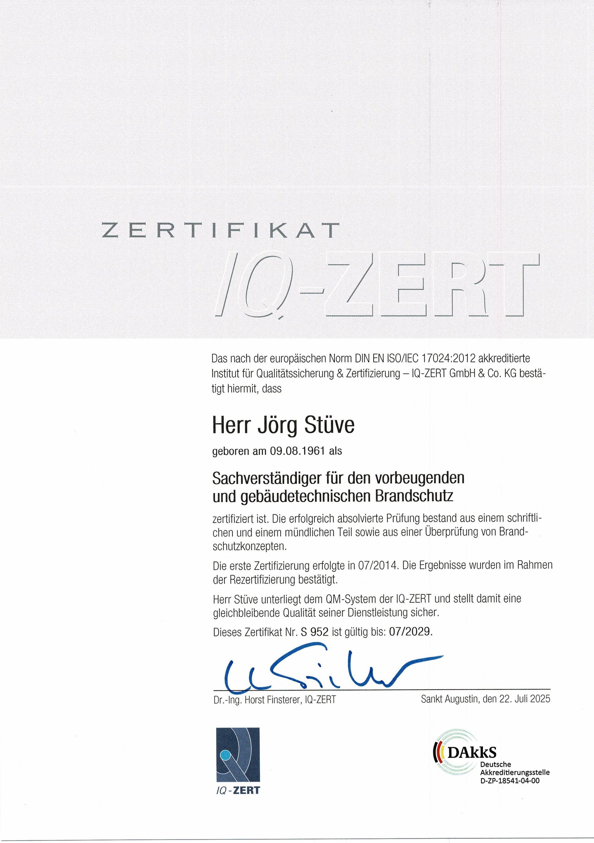 Zertifikat in deutscher Sprache, mit Text und Unterschrift von Herrn Jürg Salvisberg.