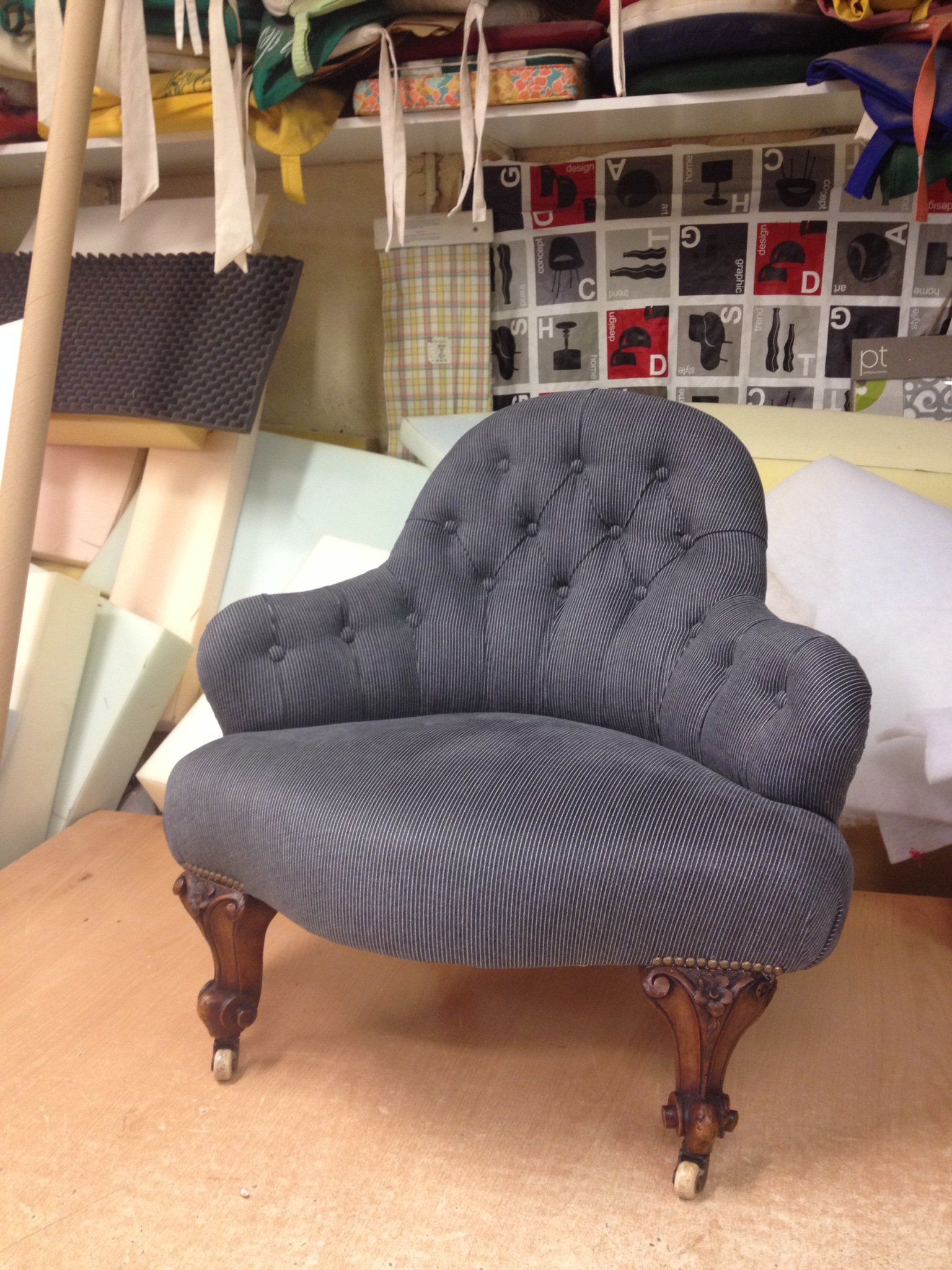 Réfection de fauteuil capitonné