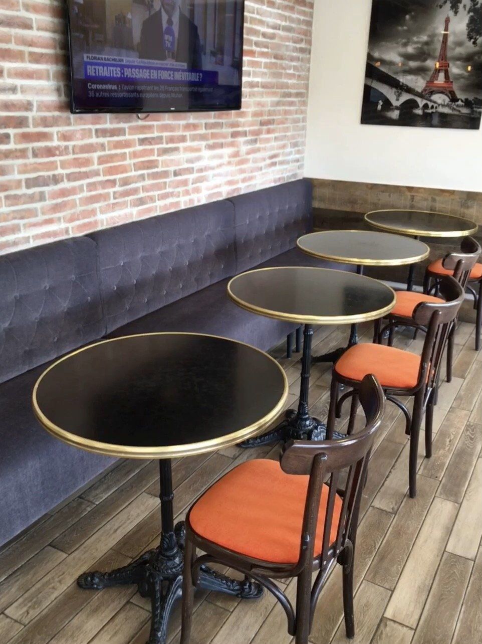 Banquette restaurant