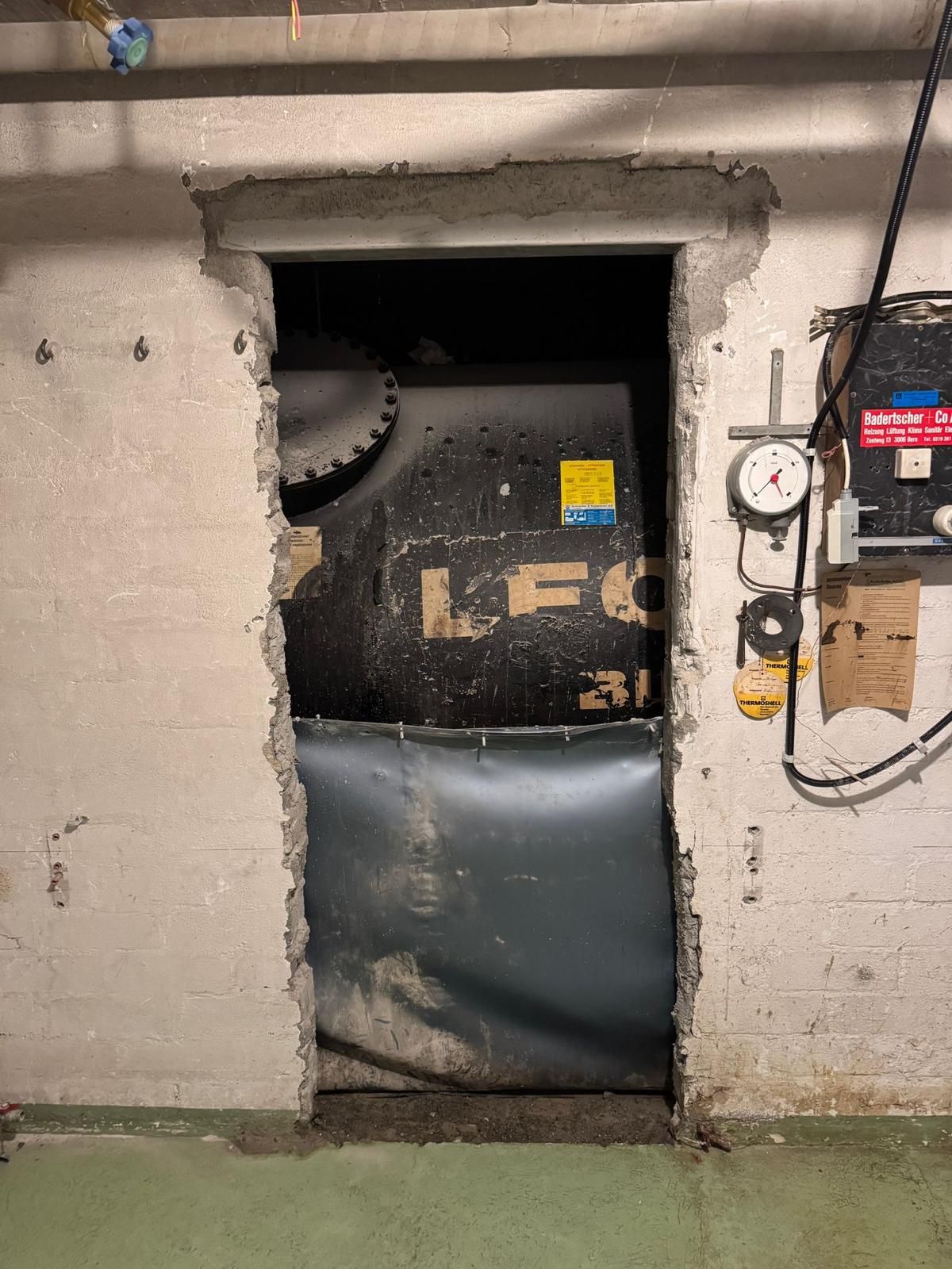 Zylindrischer Öltank