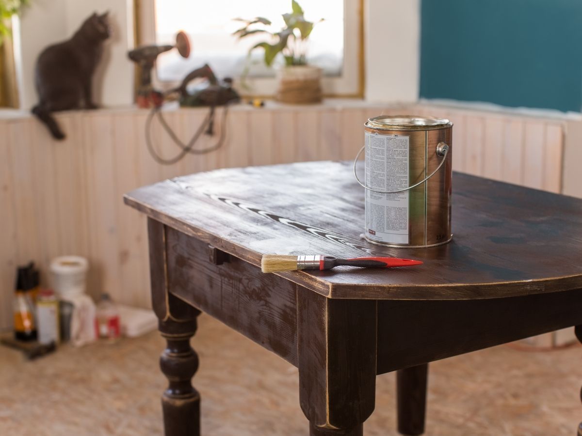 Tú mismo puedes reparar pequeños desperfectos en tus muebles