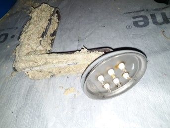 Kalk auf Metallteil, Foto der KalkStar Neuenschwander GmbH