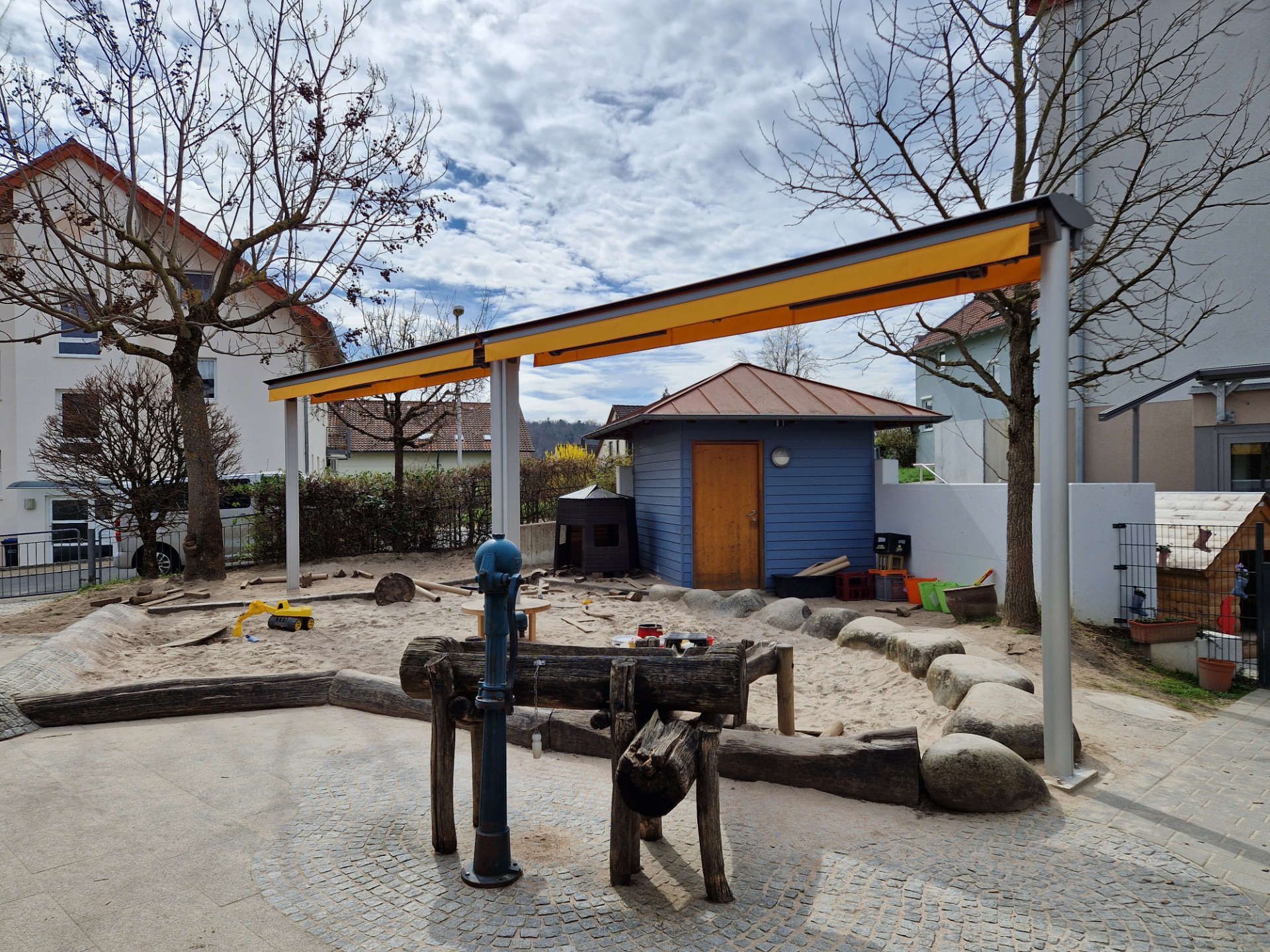 Garten und Sandkasten der Kita St. Franziskus