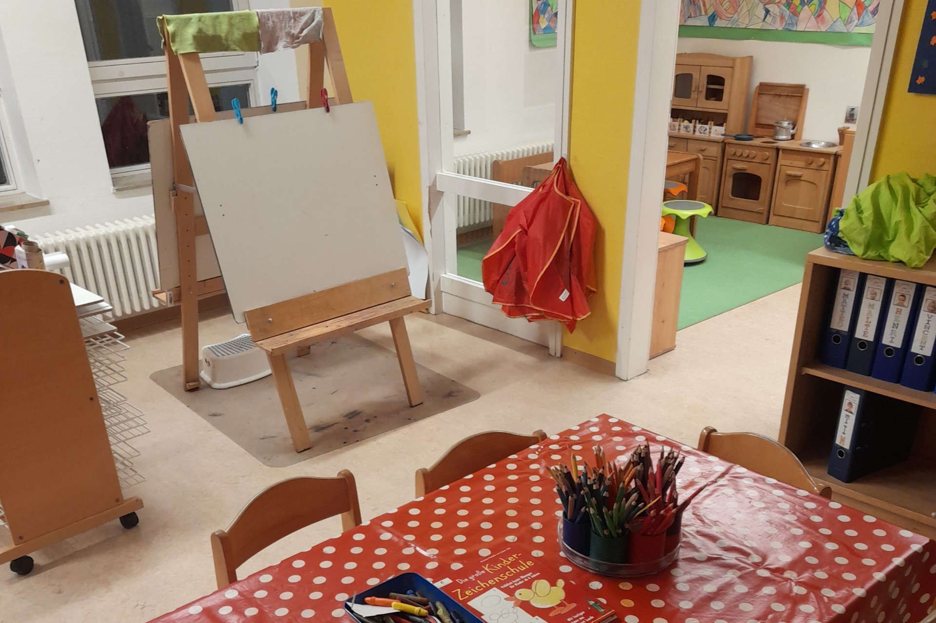 Malzimmer und Spielraum der Igelgruppe in der Kita St. Elisabeth