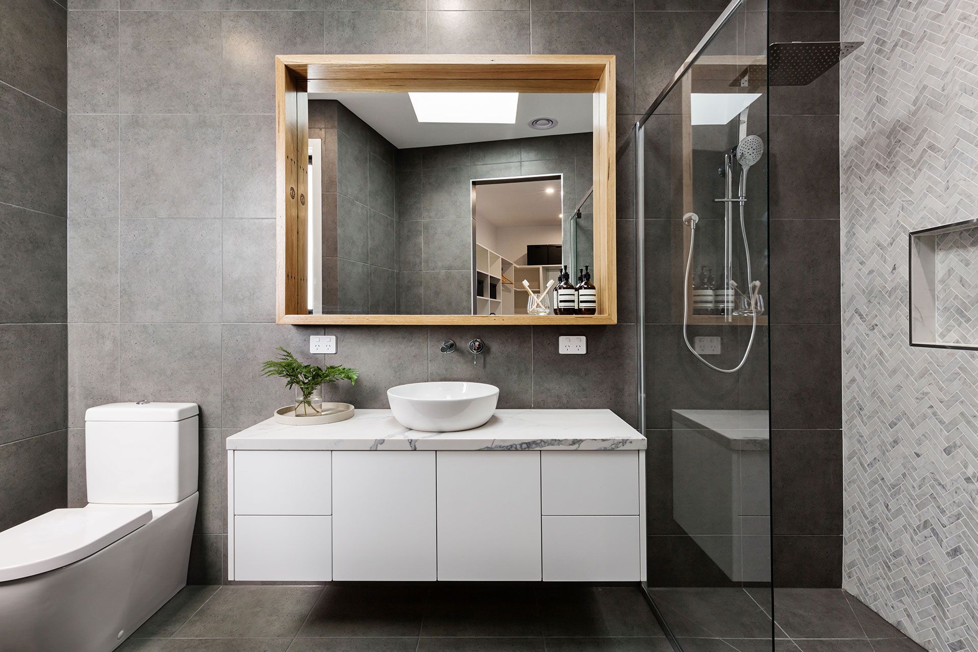 Ulrich Messing Badgestaltung