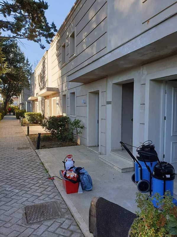 Καθαρισμοί Επαγγελματικών Χώρων - Conch ΣΙΔΗΡΑΣ ΗΛΙΑΣ 