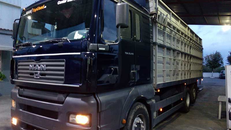 Εξωτερικό γυάλισμα σε φορτηγό