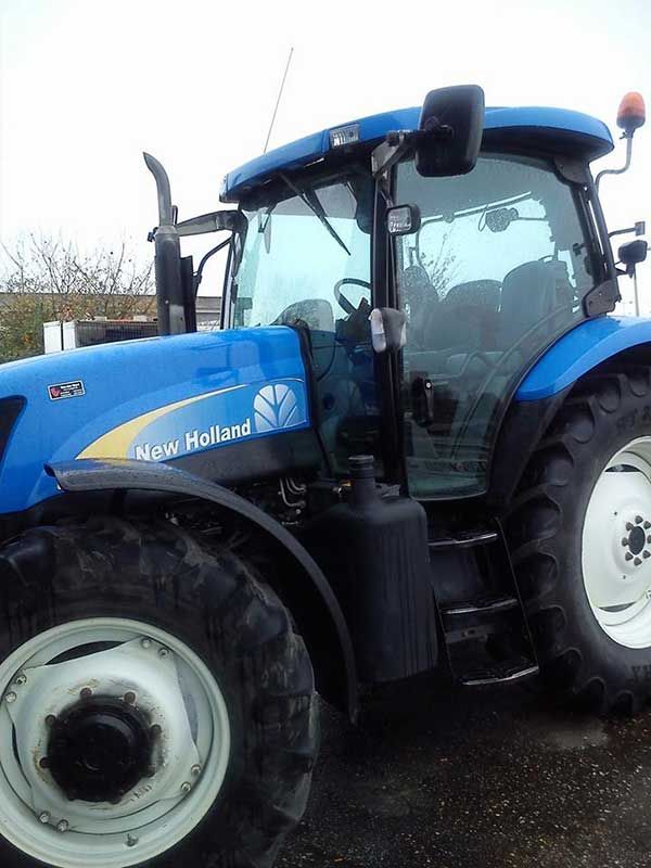 Εξωτερικός καθαρισμός τρακτέρ