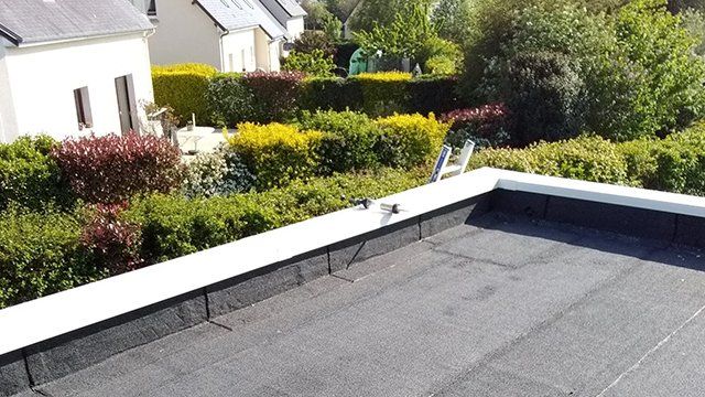 Étanchéité sur support béton sur maisonnette de quartier