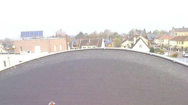 Étanchéité autoprotégée