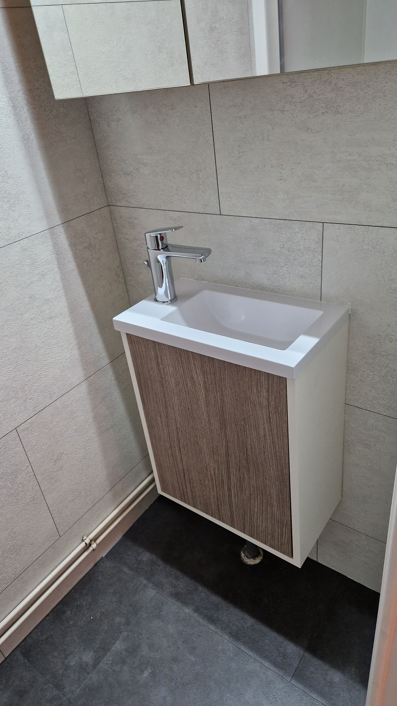 Lavabo noir