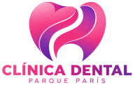 Logo de Cl&iacute;nica Dental Parque Par&iacute;s con diente rosa y morado sobre fondo blanco