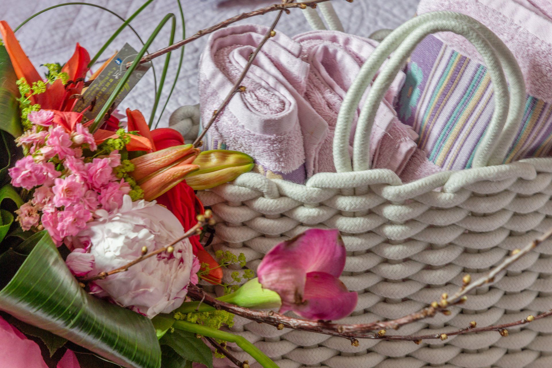 Panier avec serviettes