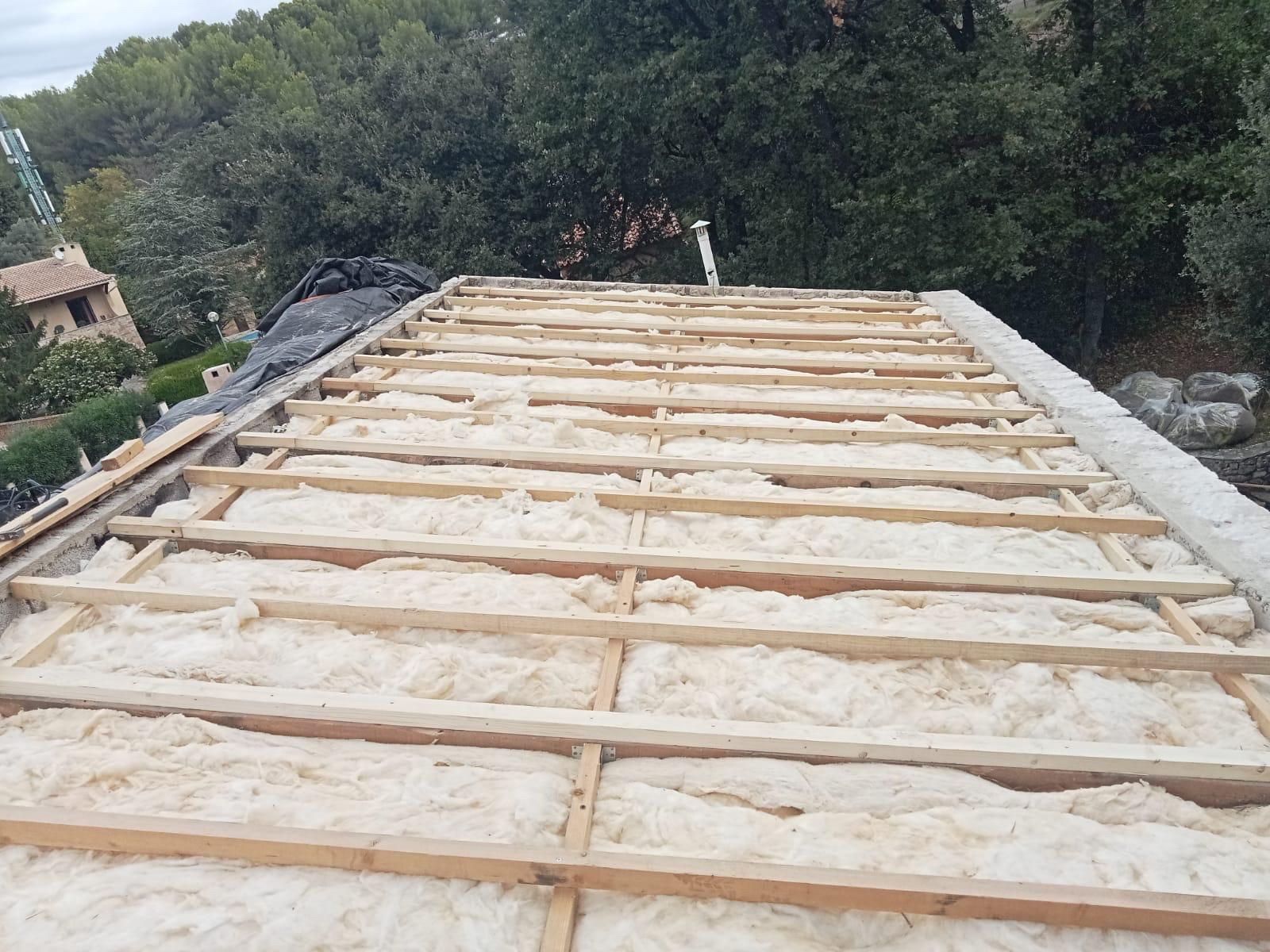 Isolation de toiture réalisée par l'extérieur