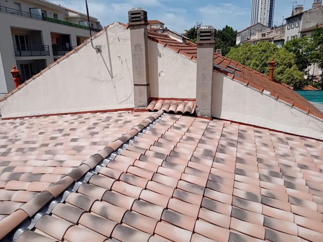 Toiture de maison rénovée