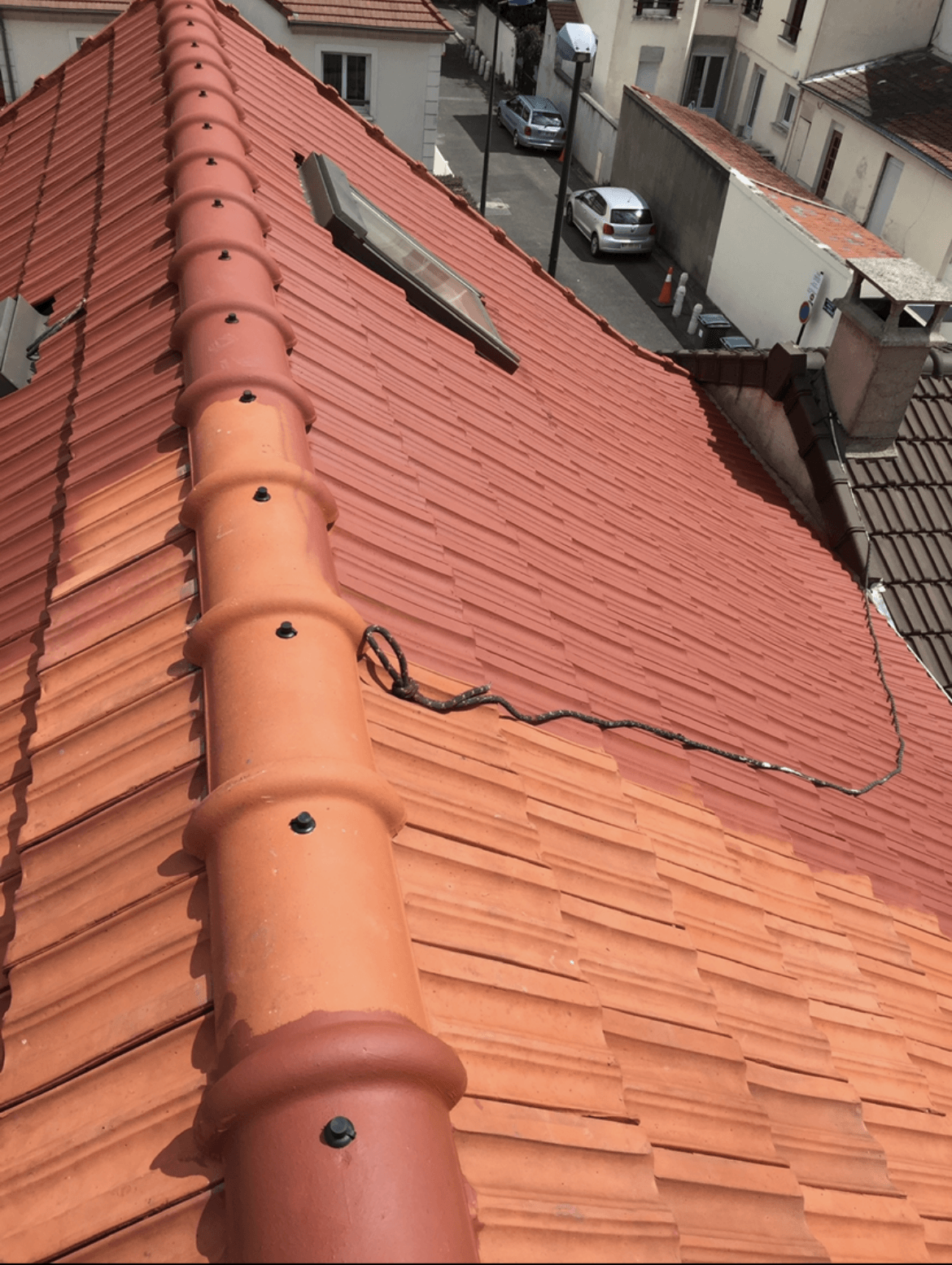 mise en peinture d'une toiture