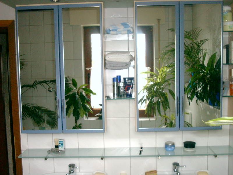 Holzbearbeitung Lettmann weißer Eckschrank / Unterschrank