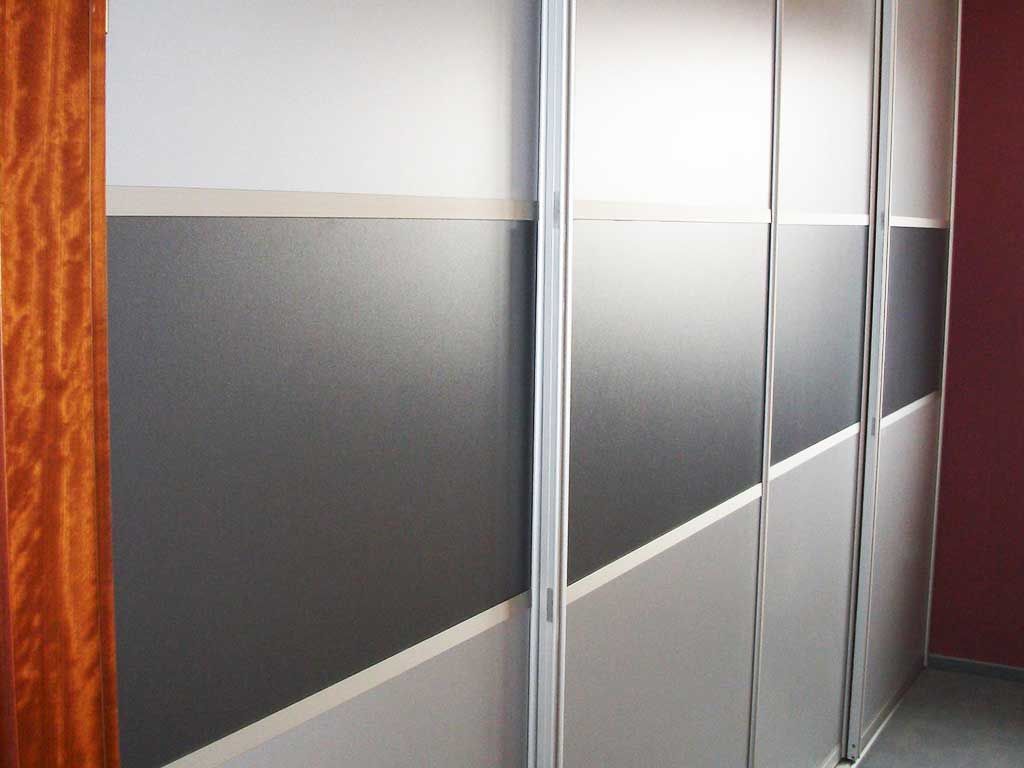 Holzbearbeitung Lettmann Kleiderschrank