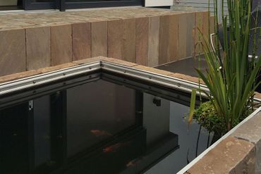 Gestaltungselemente Wasser mit Teich