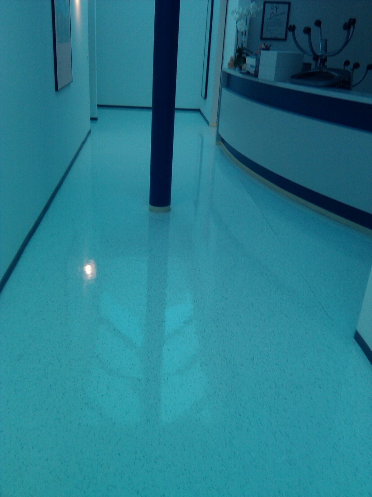 Pulizia pavimento El Mafrouhi