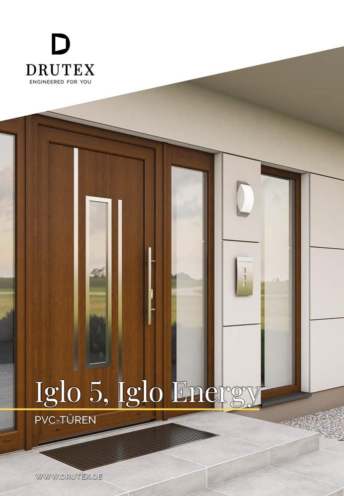 Eine braune Haustür mit Glaspaneelen von Drutex. Text „Iglo 5, Iglo Energy“.