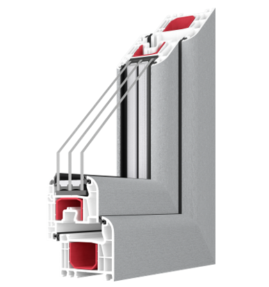 Querschnitt eines grau-weißen Dreifachfensterrahmens, der die innere Struktur mit roten Elementen zeigt.