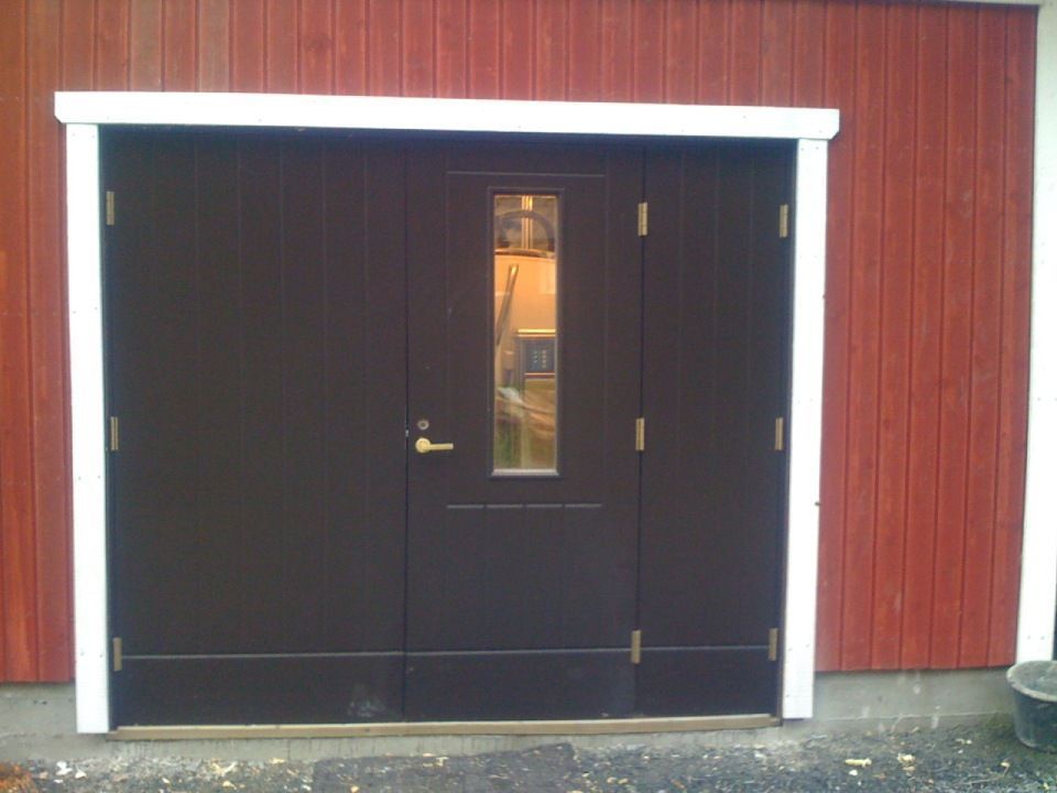 Leveä mittatilausovi