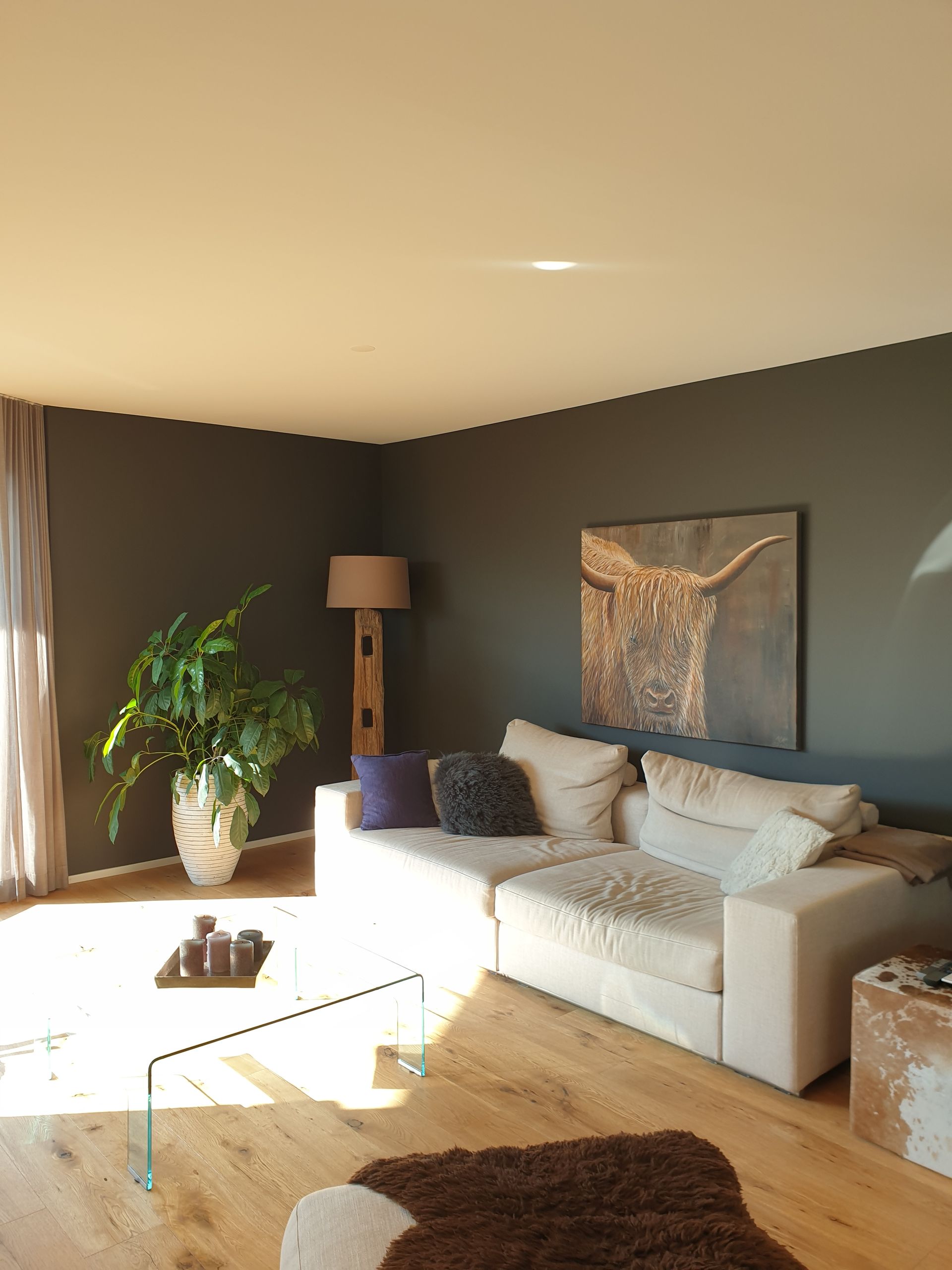 Malerarbeit im Innenbereich vom Diggelmann Malerhandwerk