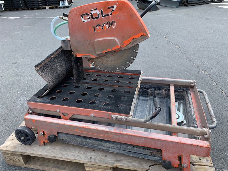 Kampmann_Gölz-MS-400-Nassschneidetisch