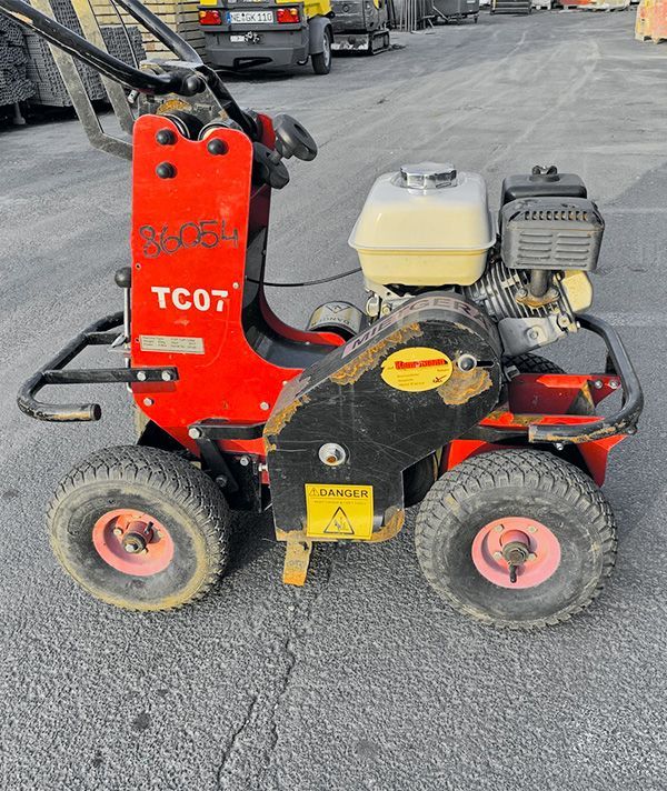 Kampmann_Rasenschälmaschine_TC 07_86054