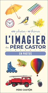 La couverture d'un livre intitulé « Mon amour » montre un petit enfant et une personne assis sur une serviette de plage, avec un bateau et une cabane à proximité.