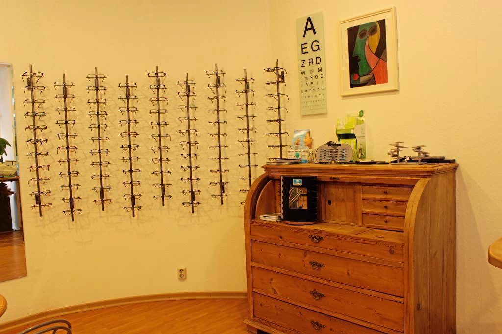 Michels Brillen Contactlinsen Geschäft Innenansicht 2