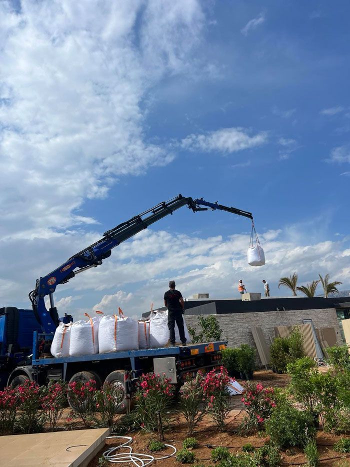 ΓΕΡΑΝΟΙ ΣΑΚΗΣ - Ανυψώσεις, Μεταφορές, Ενοικίαση γερανών – κλαρκ