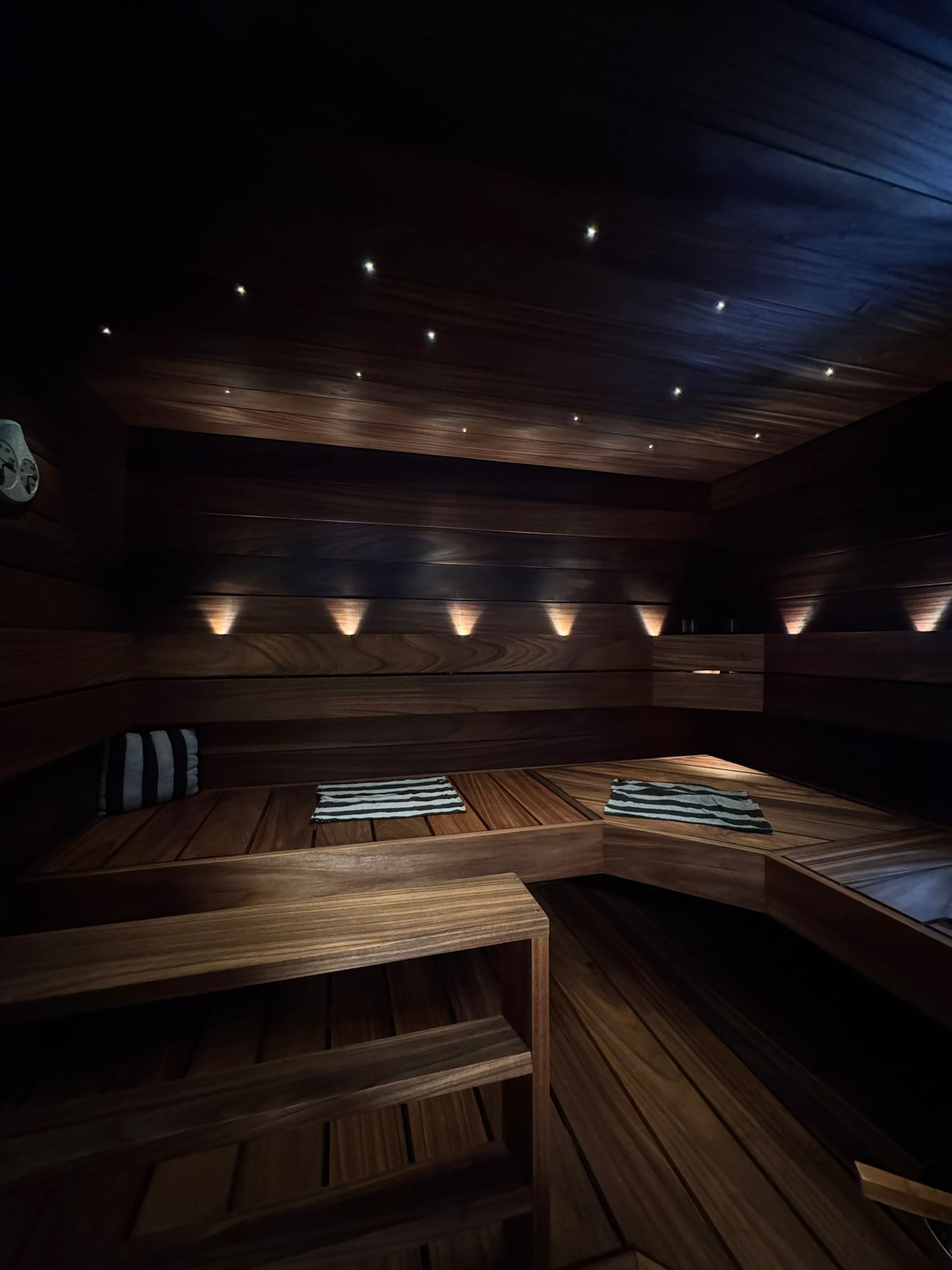 Upea saunaremontti Turun saneerauskohteessa I TurkuTiimi Oy.