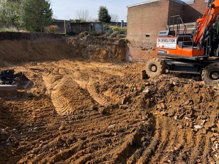 Terrassement et curage de terrain