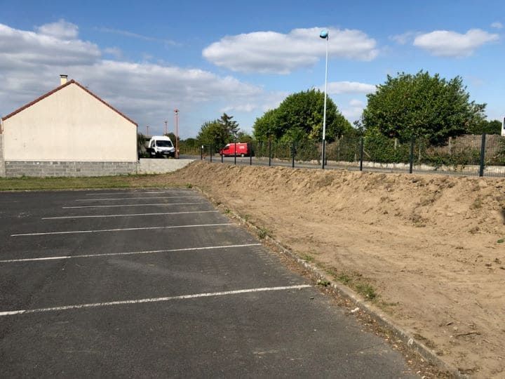 Terrassement pour un espace commercial