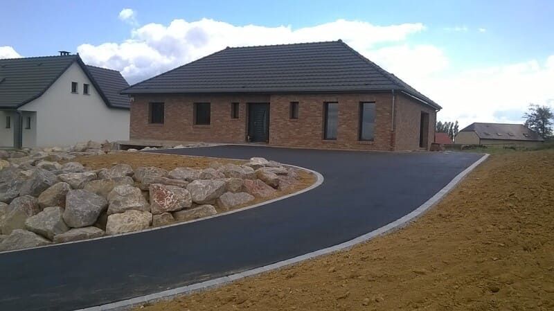 Une allée privée enrobée