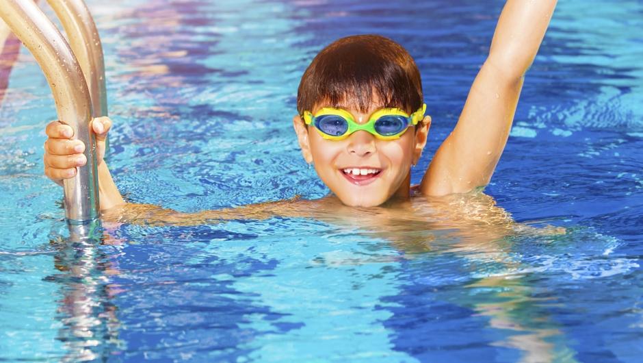 Cours de natation enfant