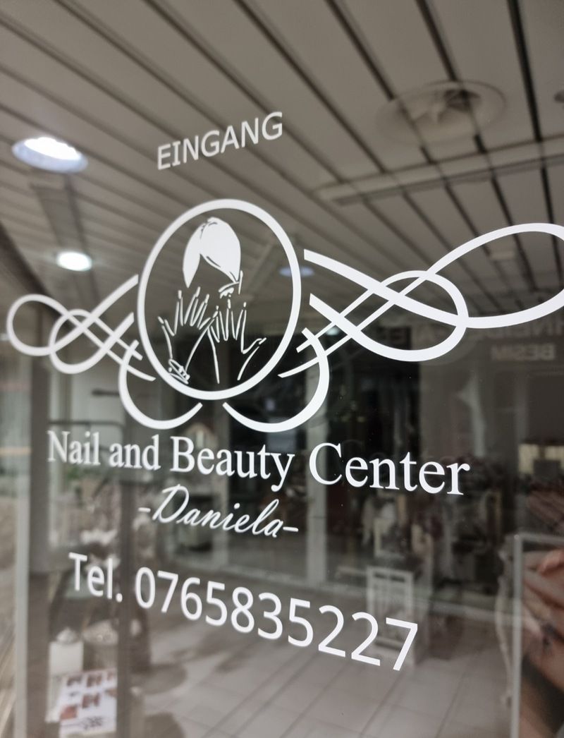 nail and beauty center daniela 