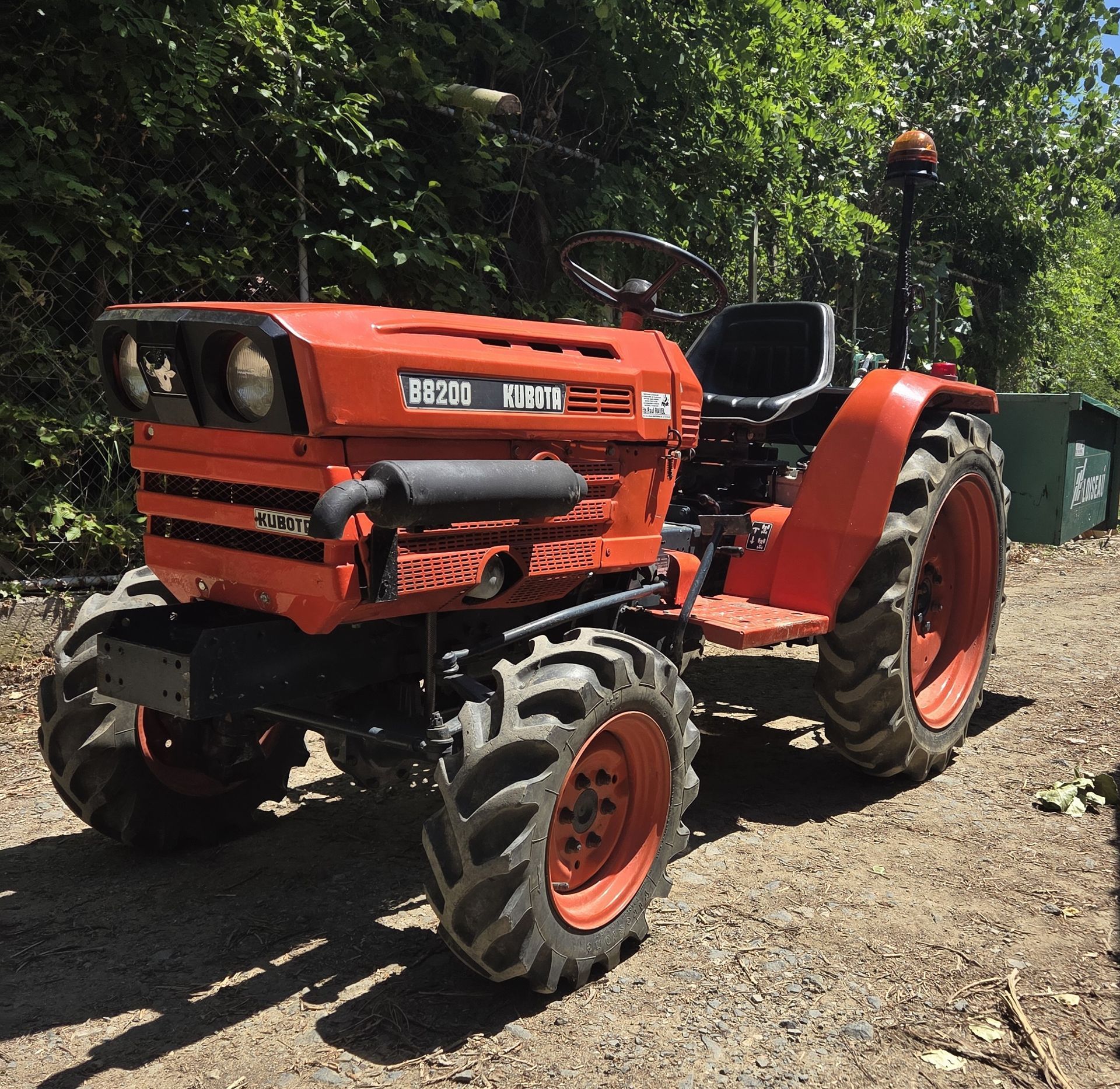 Kubota B8200