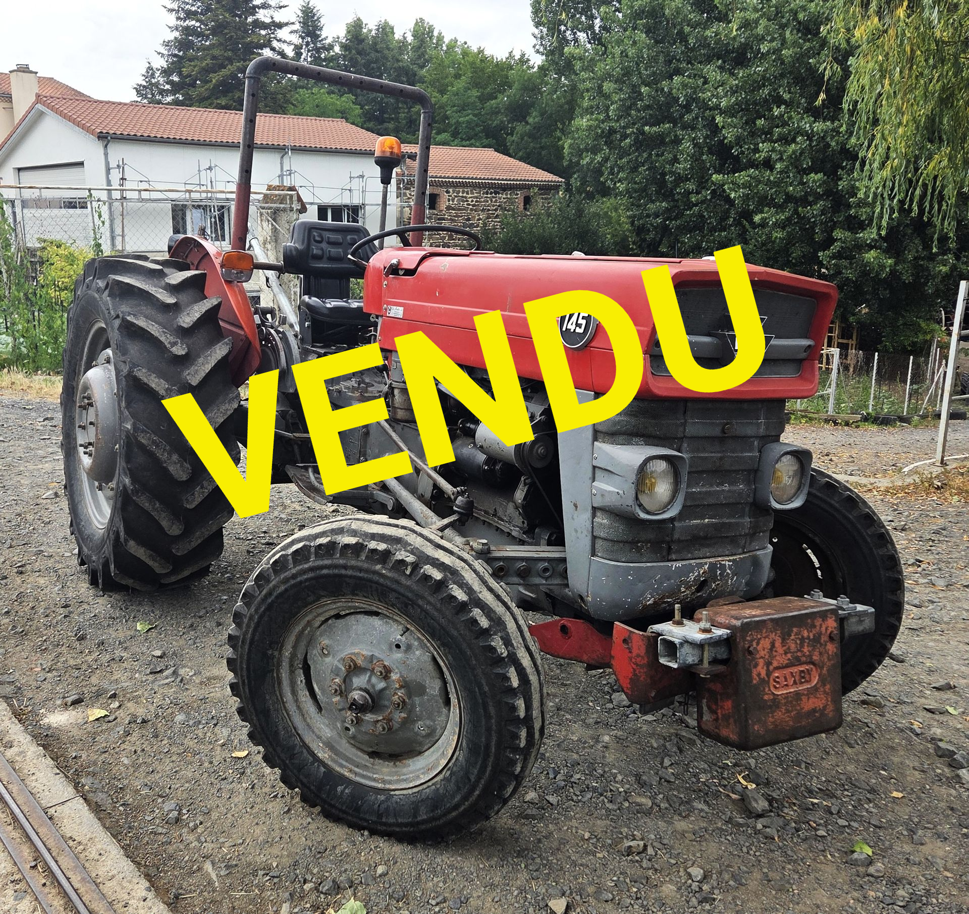 Massey Ferguson 145