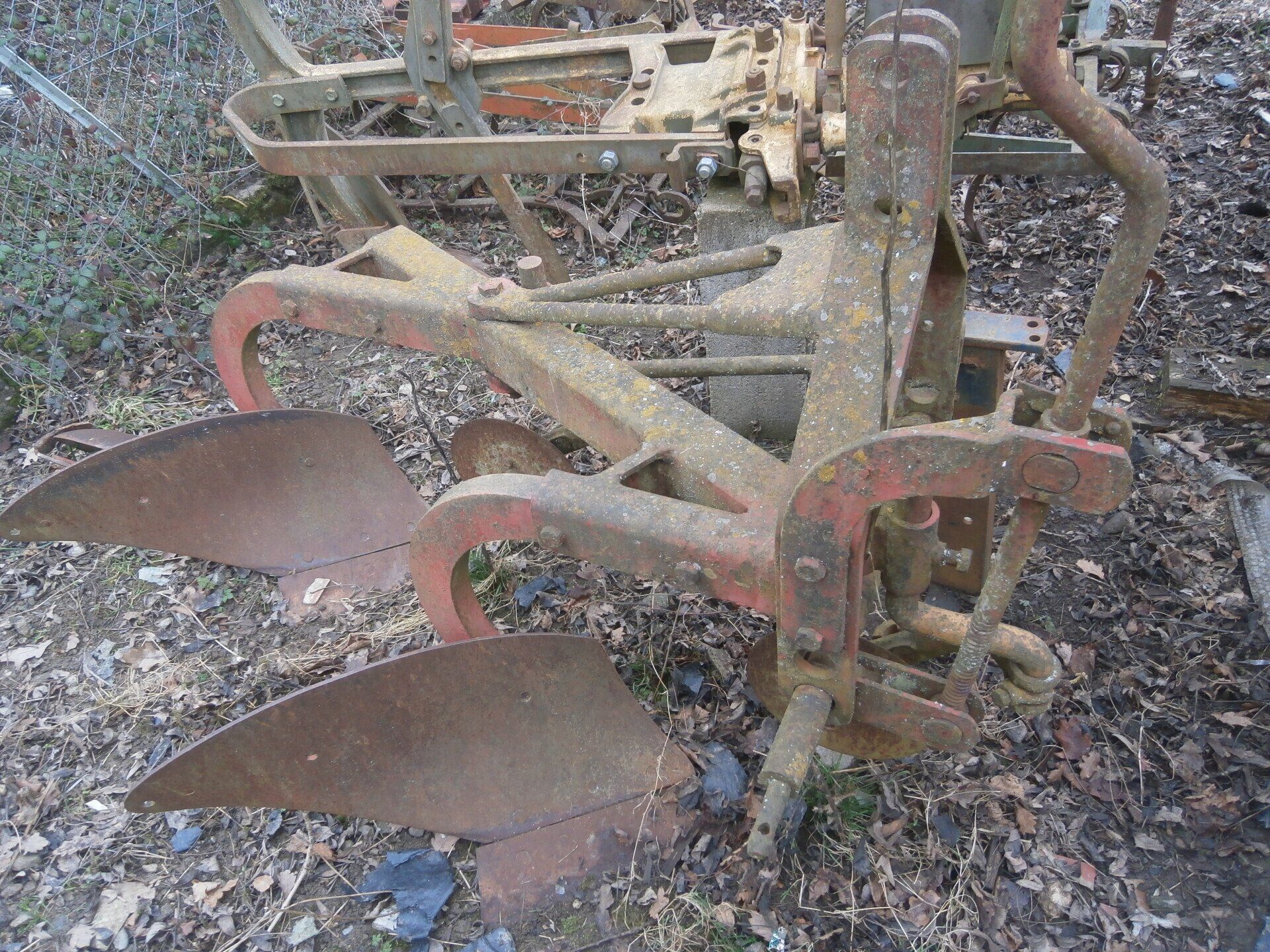 materiel 3 pts charrue brabant travail sol agricole occasion