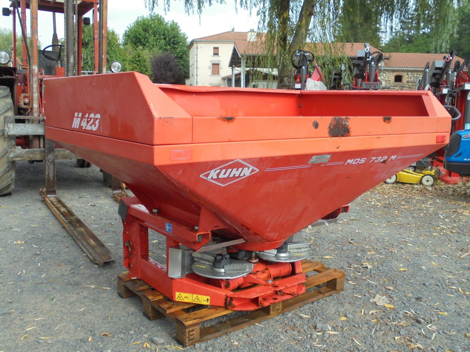 materiel 3 pts charrue brabant cultivateur extirpateur travail sol agricole occasion