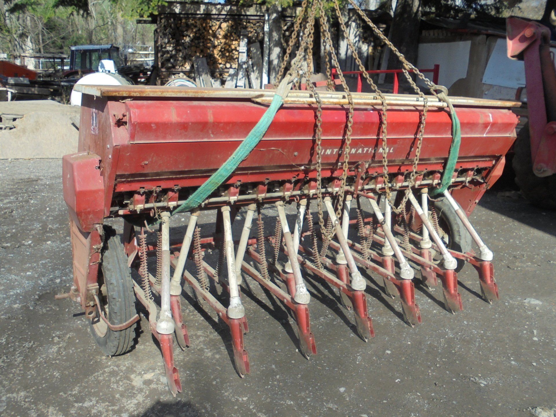 materiel 3 pts charrue brabant cultivateur extirpateur travail sol agricole occasion